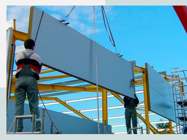 Монтаж сэндвич-панелей в Лесозаводске от 620 руб.